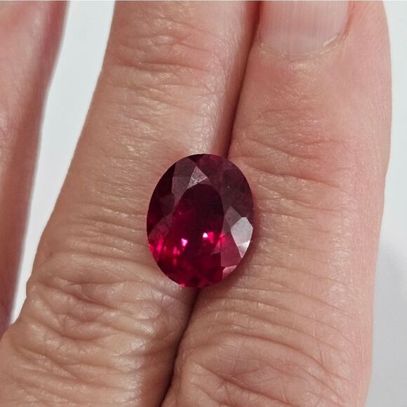 💎Ruby, Big and beautiful, Lab created gem. - Picture 3 of 3